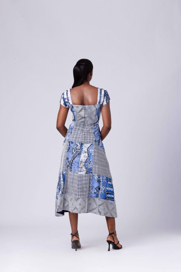 The LADYMAKER PATCH DRESS - Image 3